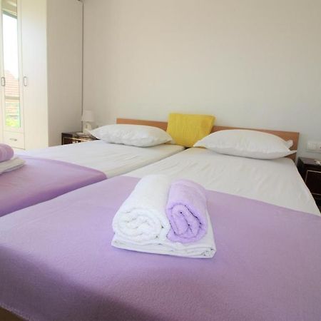Privatna Soba Gita Apartman Sumartin Kültér fotó