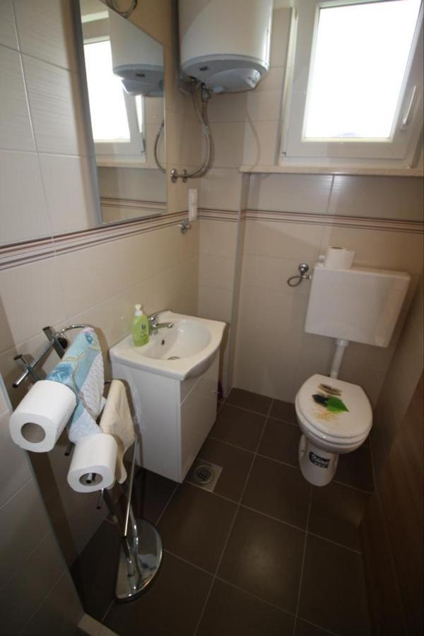 Privatna Soba Gita Apartman Sumartin Kültér fotó